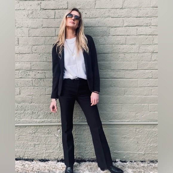 Meet your Posher, Kelly - Picture 4 of 5